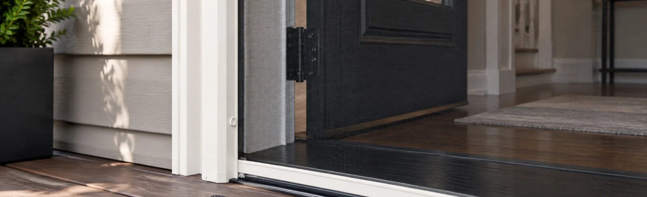 retractable screens for doors in manhasset, new york